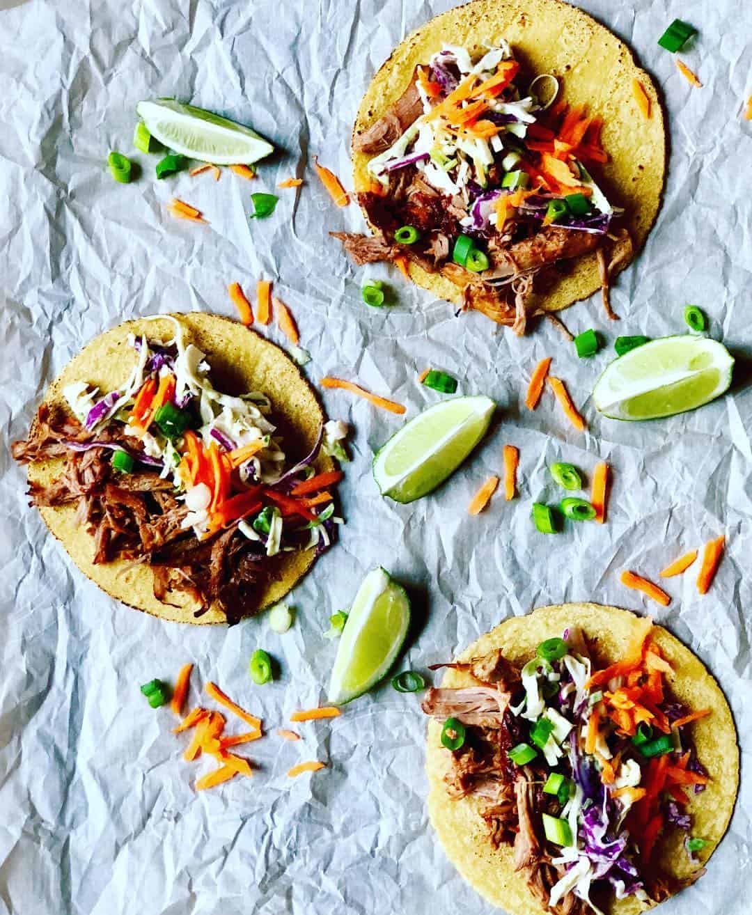 pulled pork tacos with toppings
