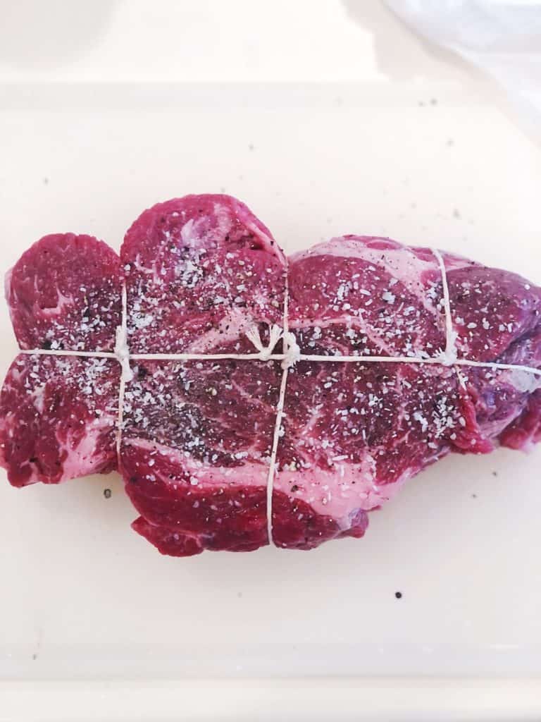 tying meat for genovese sauce