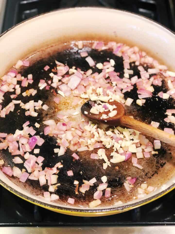 sautéing onions and garlic for Italian gravy
