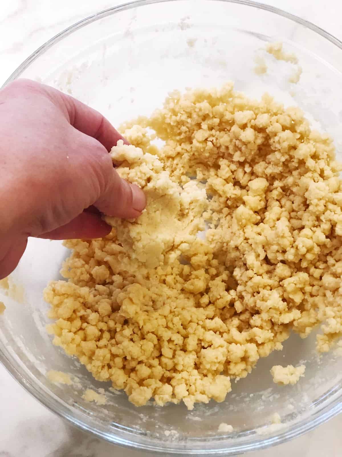 Making fall shortbread cookies