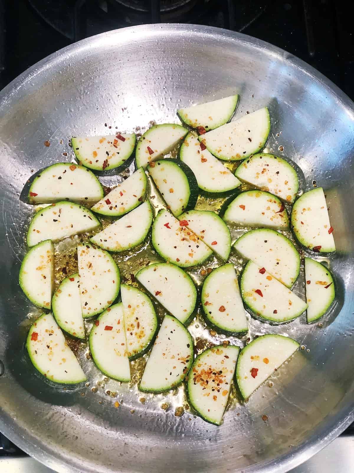 zucchini in pan