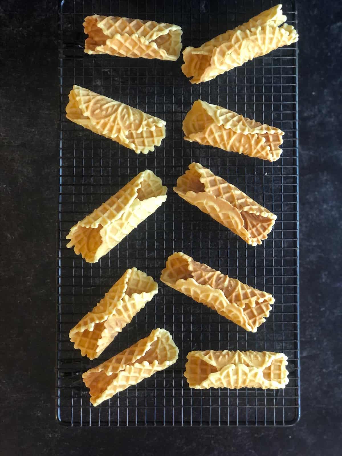 pizzelle cannoli shells