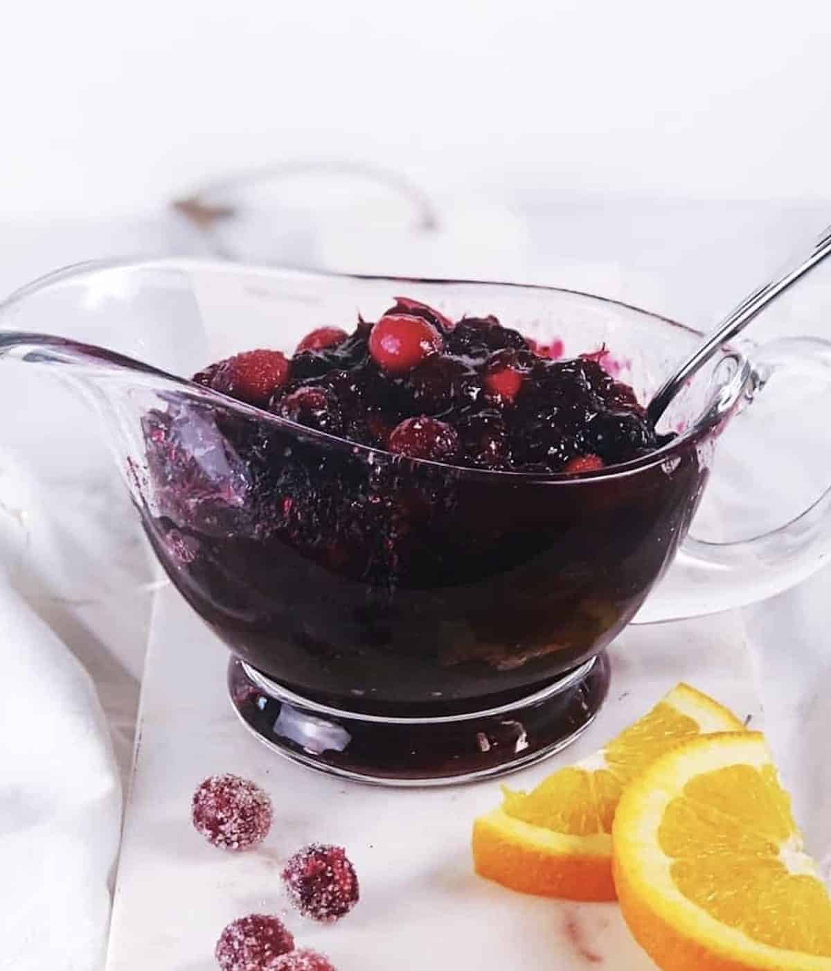 whole cranberry-sauce in serving container