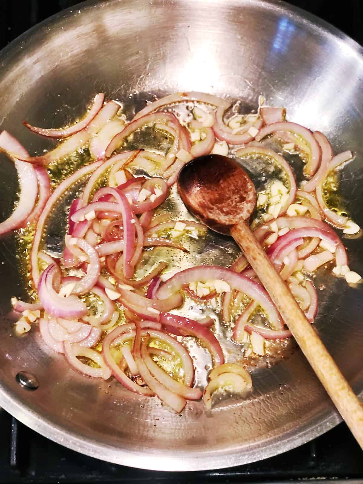 onions for ham pasta