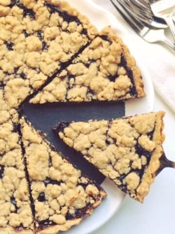 shortbread-tart with slice taken out