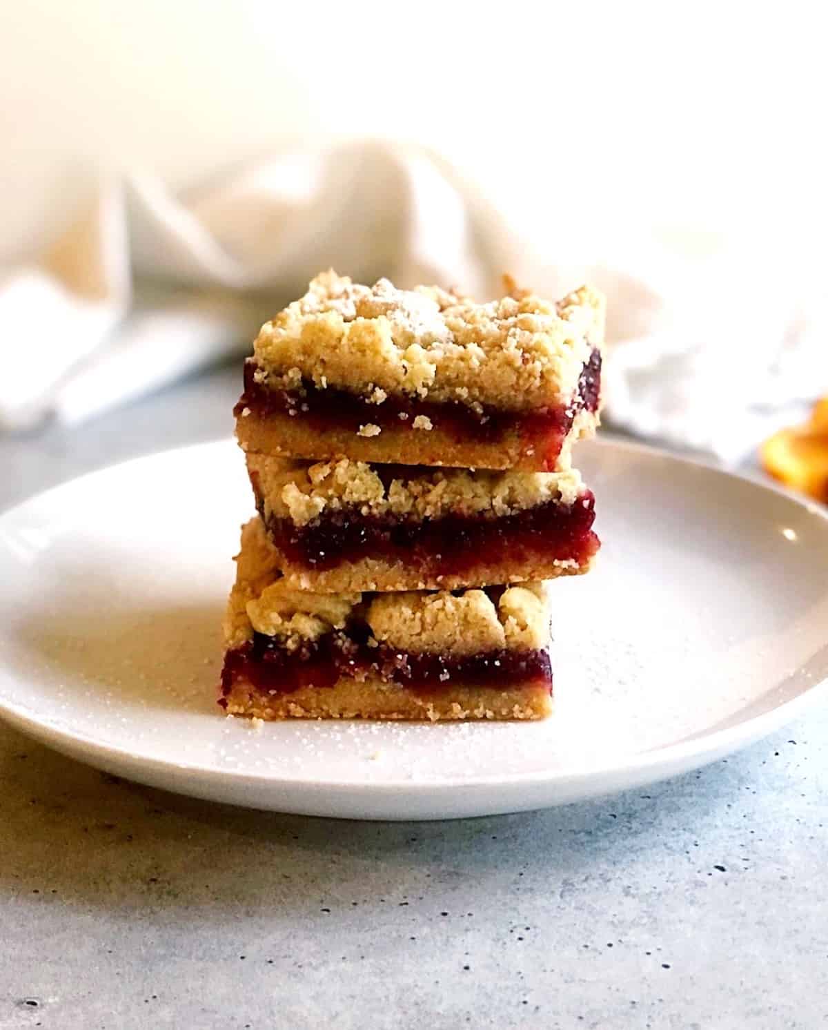 cranberry bars with crumb topping