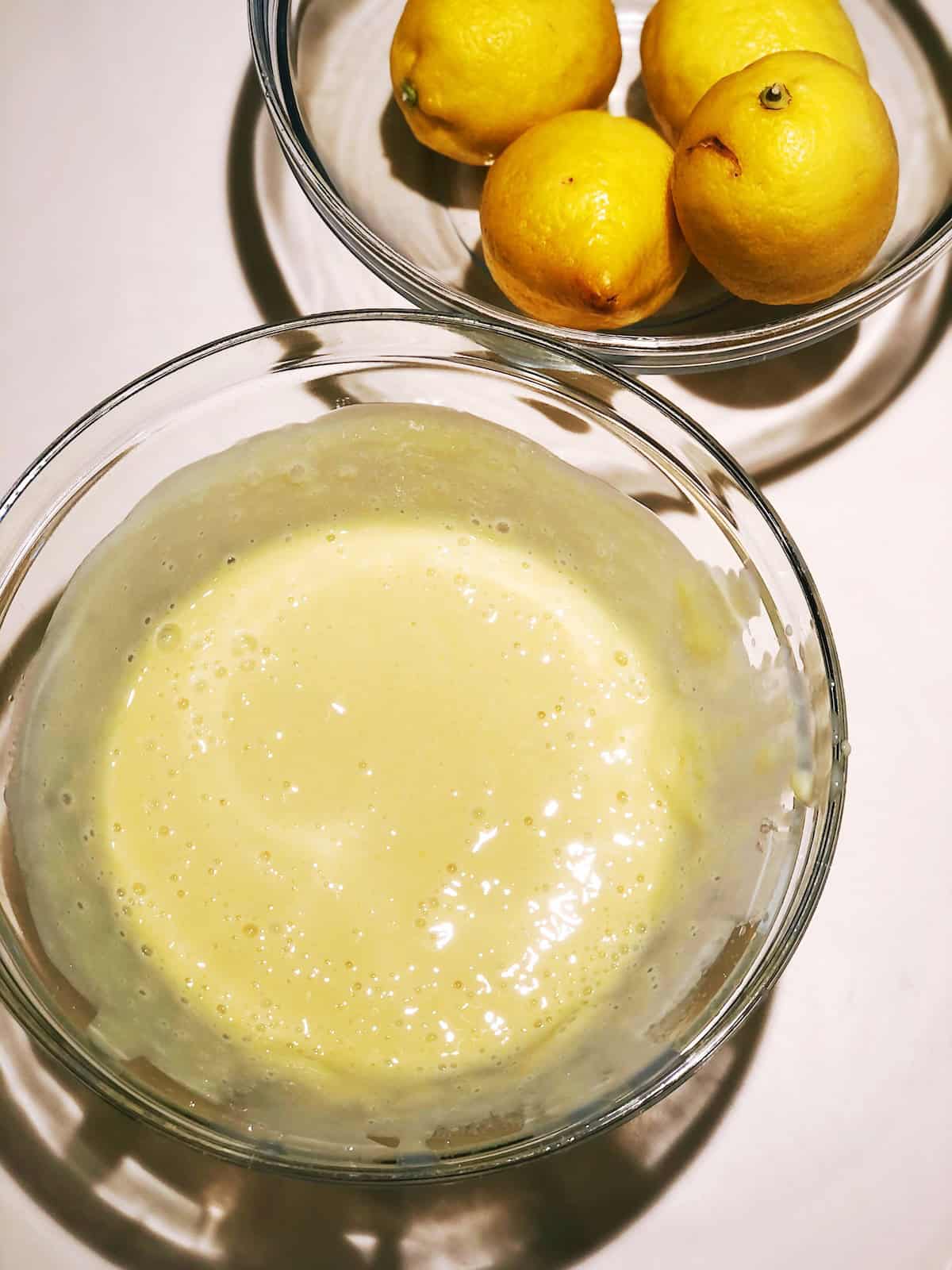 Making creamy lemon filling.